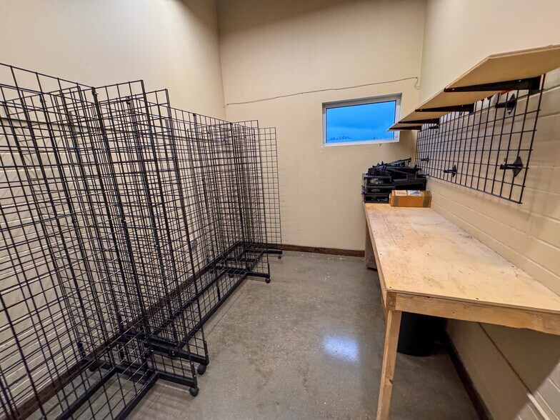 More Photos Of 1616 State Route 28, Loveland Freestanding For Sale