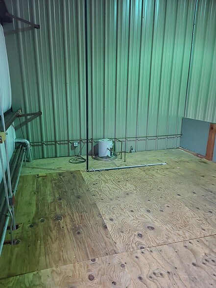 More Photos Of 5 Katie Marie Dr, Bourne Warehouse For Lease