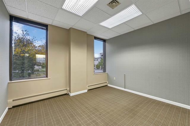 More Photos Of 414 E Walnut St, Green Bay Office For Sale