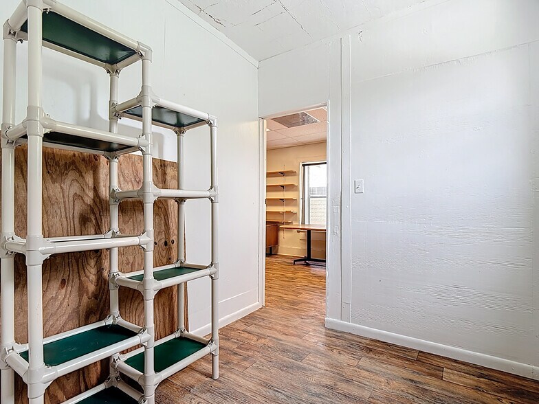 More Photos Of 390 N Bridge St, LaBelle Storefront Retail Office For Sale