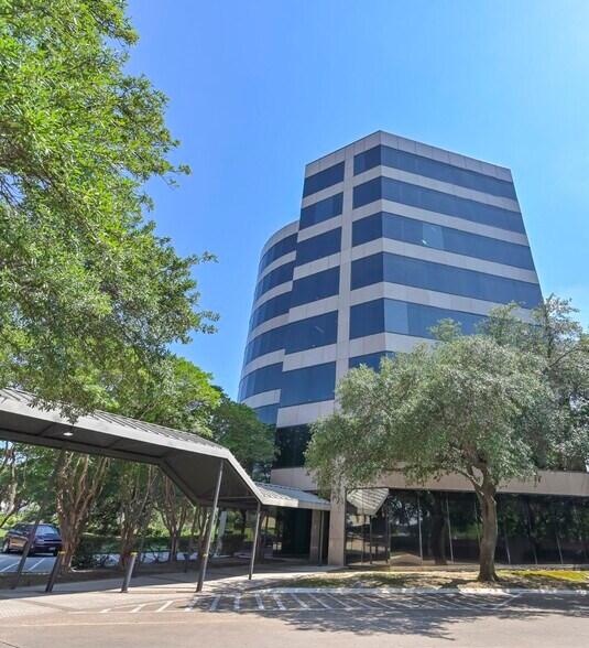 More Photos Of 9101 Lyndon B Johnson Fwy, Dallas Coworking Space