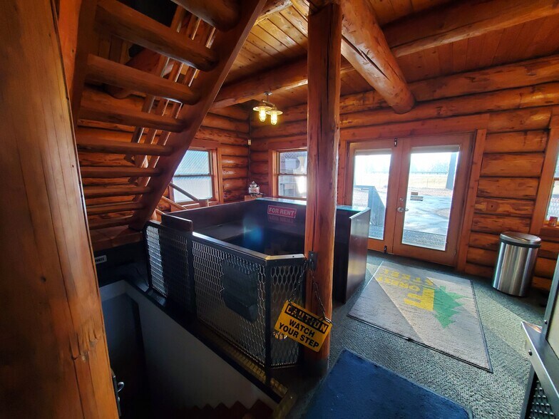 More Photos Of 4020 N Huetter Rd, Coeur d'Alene Flex For Lease