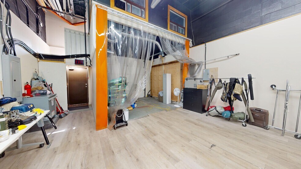 More Photos Of 151 Esna Park Dr, Markham Service For Sale