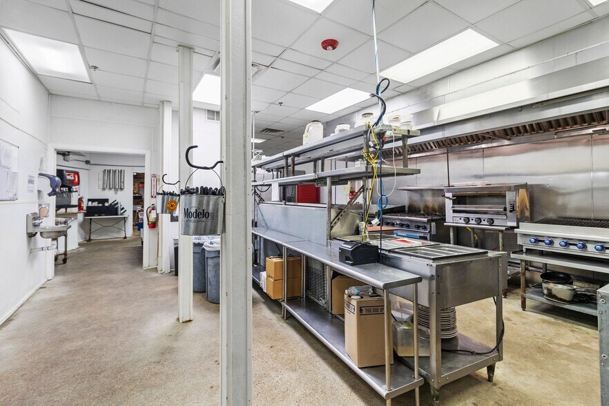 More Photos Of 25911 I-45, Spring Restaurant For Sale