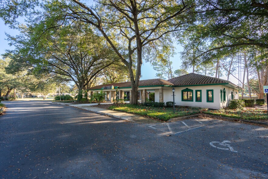 More Photos Of 49 Shores Blvd, Saint Augustine Office For Sale