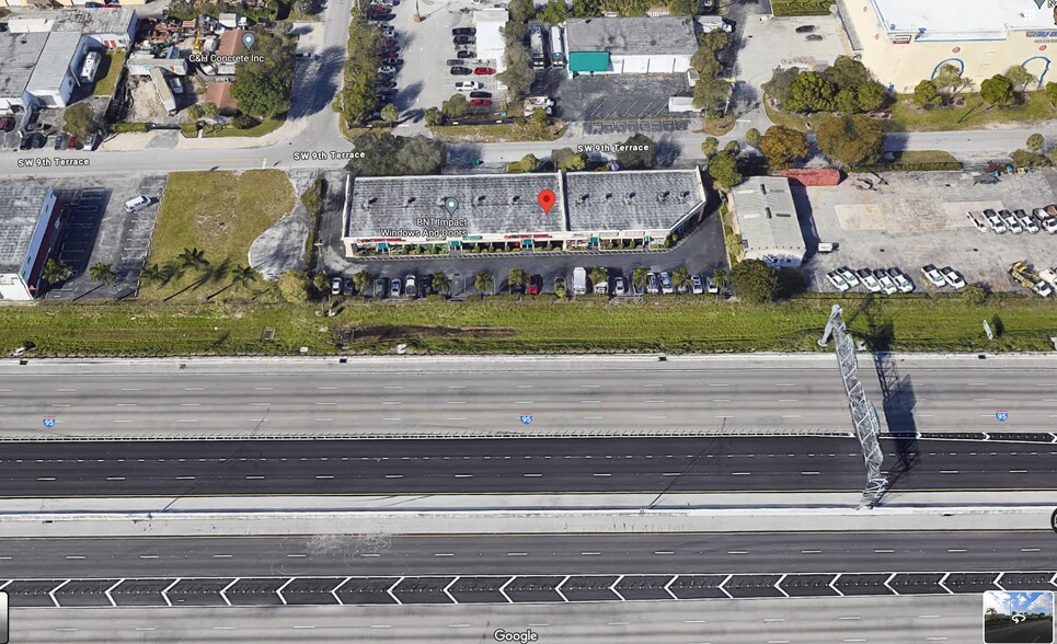 More Photos Of 590 SW 9th Ter, Pompano Beach Showroom For Lease