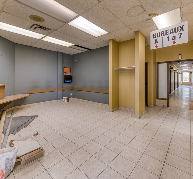 More Photos Of 420 Rte 138, Donnacona Storefront Retail Office For Lease