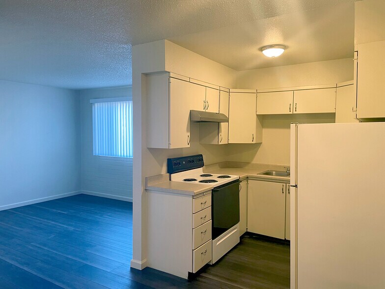 More Photos Of 275 C St, Sparks Apartments For Sale