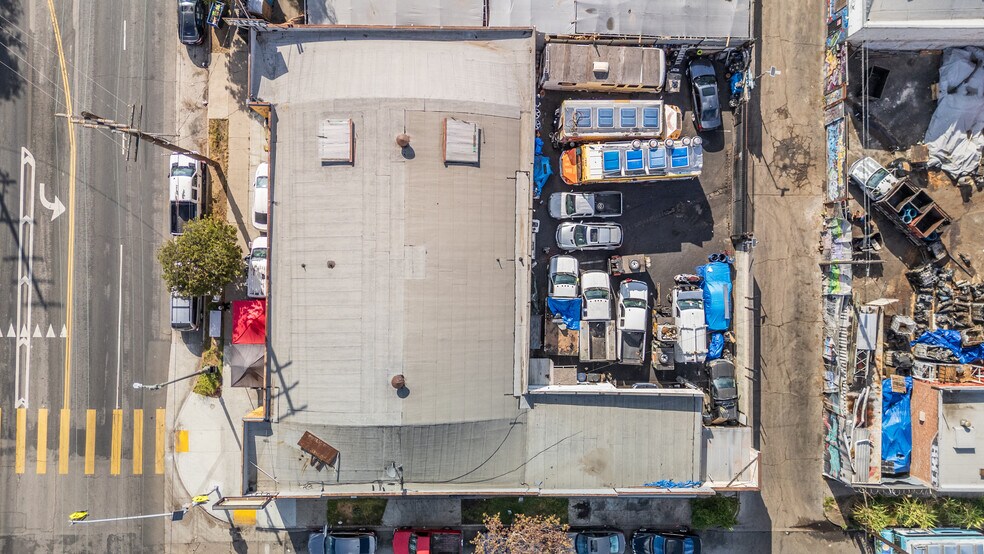 More Photos Of 3100 E Olympic Blvd, Los Angeles Manufacturing For Sale