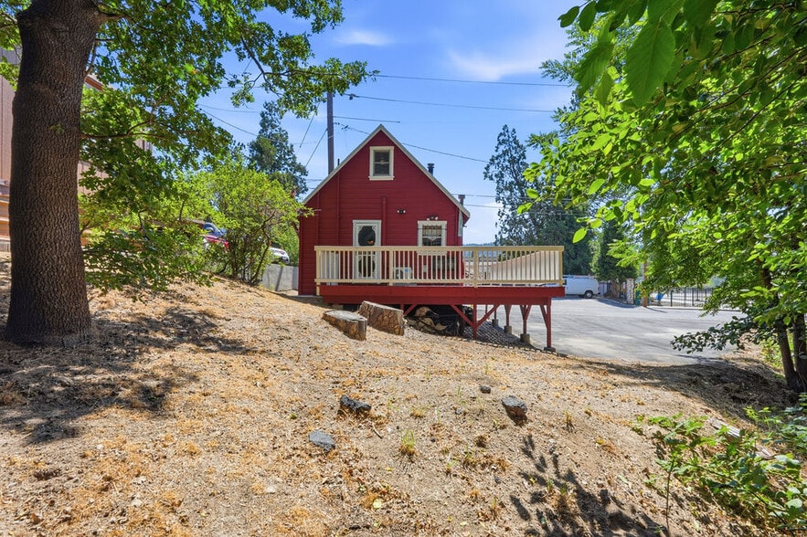 More Photos Of 568 Forest Shade Rd, Crestline Office For Sale