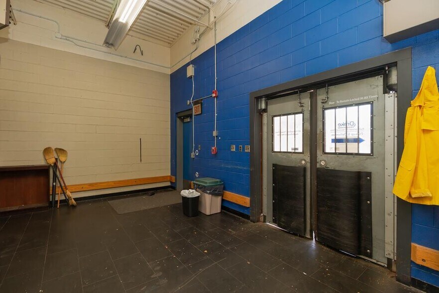 More Photos Of 261 E Palmer St, Franklin Manufacturing For Sale