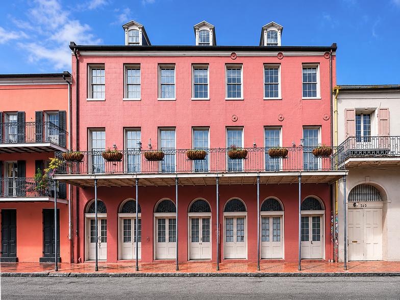 Primary Photo Of 534 Saint Louis St, New Orleans Restaurant For Lease