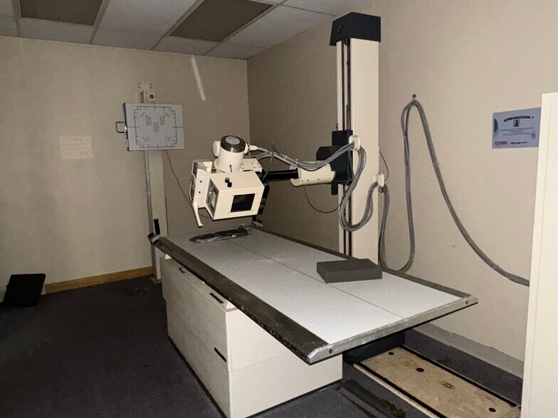 More Photos Of 606 Academy Ave, Dublin Medical For Lease