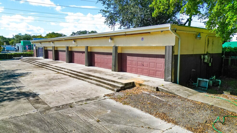 More Photos Of 3551 S State Road 7, West Park Freestanding For Lease