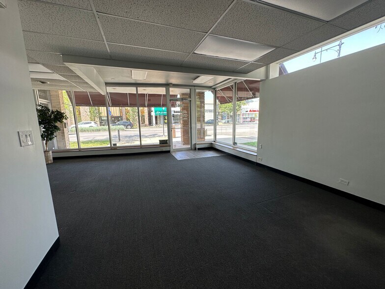 More Photos Of 7001-7003 W North Ave, Oak Park Office Residential For Sale
