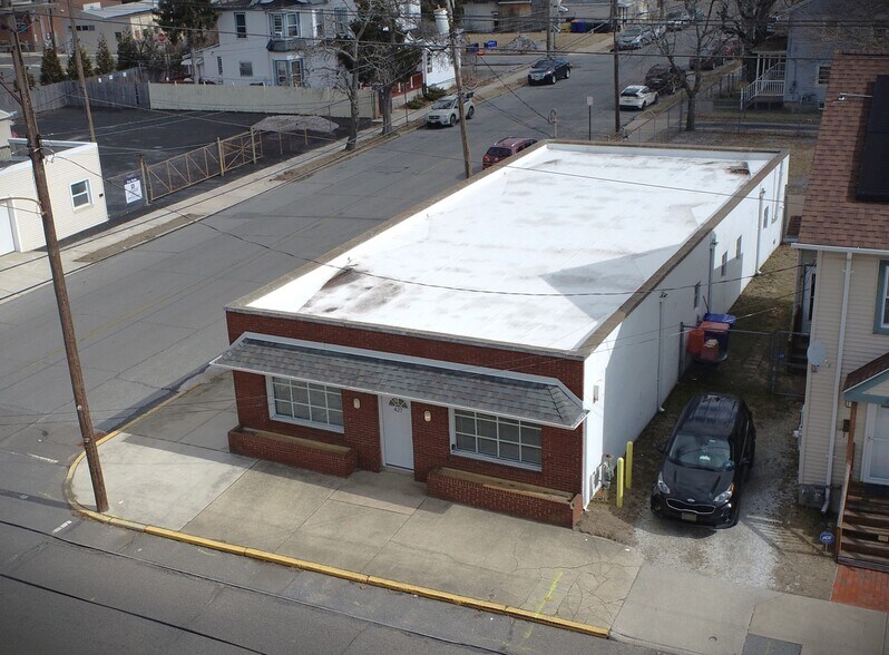More Photos Of 427 Buck St, Millville Auto Repair For Sale