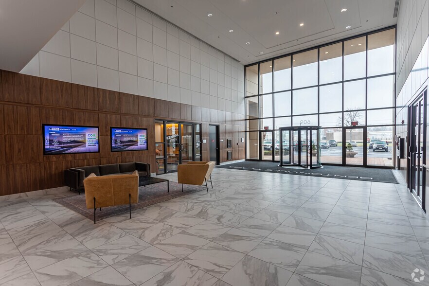 More Photos Of 609 SW 8th St, Bentonville Loft Creative Space For Lease