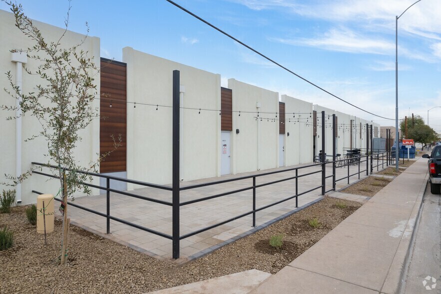 More Photos Of 144 S Mesa Dr, Mesa Restaurant For Lease
