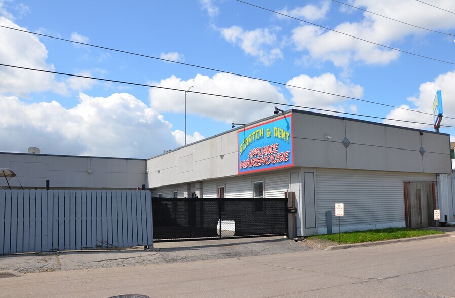 More Photos Of 1207 G Ave NE, Cedar Rapids Industrial For Sale