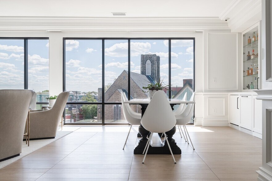 More Photos Of 2550 Detroit Ave, Cleveland Apartments For Lease
