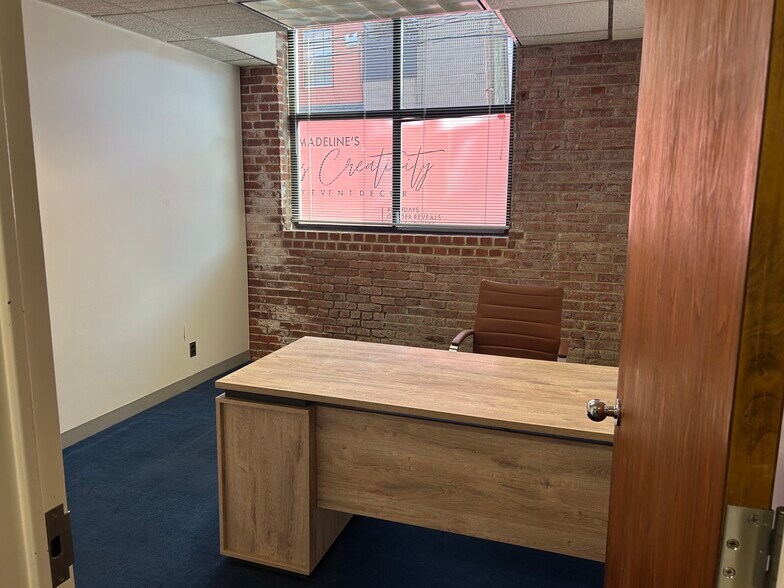 More Photos Of 10 Wall St, Norwalk Office Residential For Lease