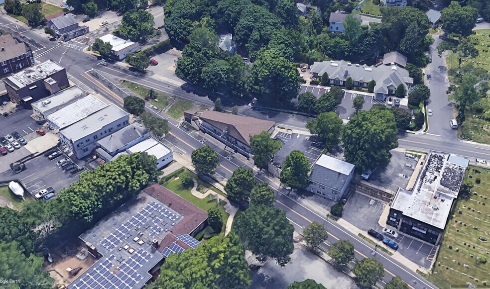 More Photos Of 120-124 Laurel Rd, East Northport Freestanding For Sale