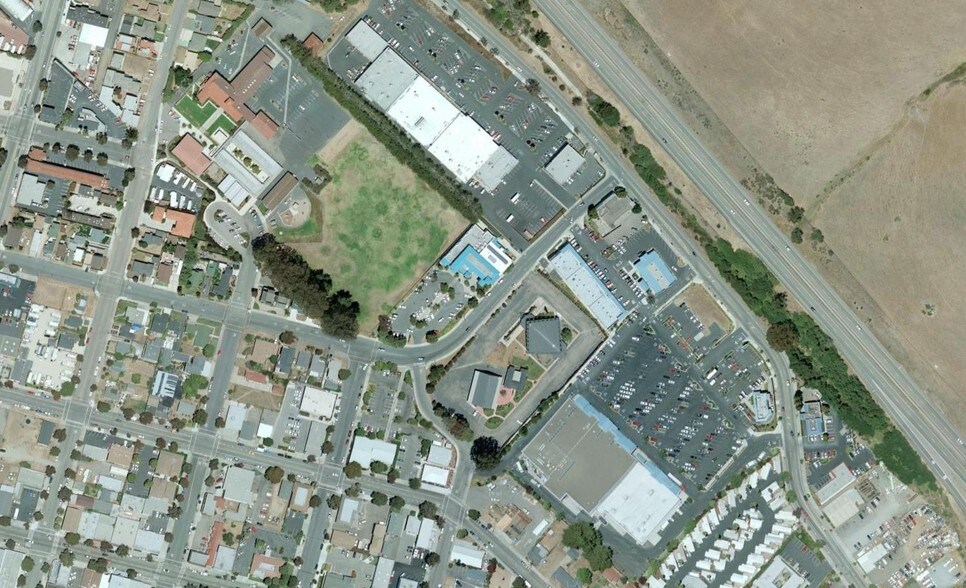 More Photos Of 610-680 Quintana Rd, Morro Bay Freestanding For Lease