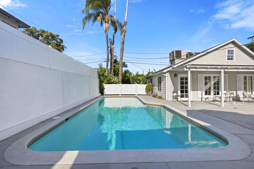 More Photos Of 5438 Colfax Ave, North Hollywood Multifamily For Sale