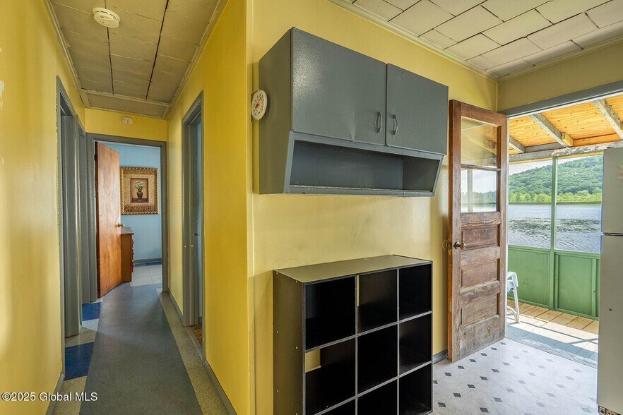 More Photos Of 4140 County Route 48, Argyle Specialty For Sale