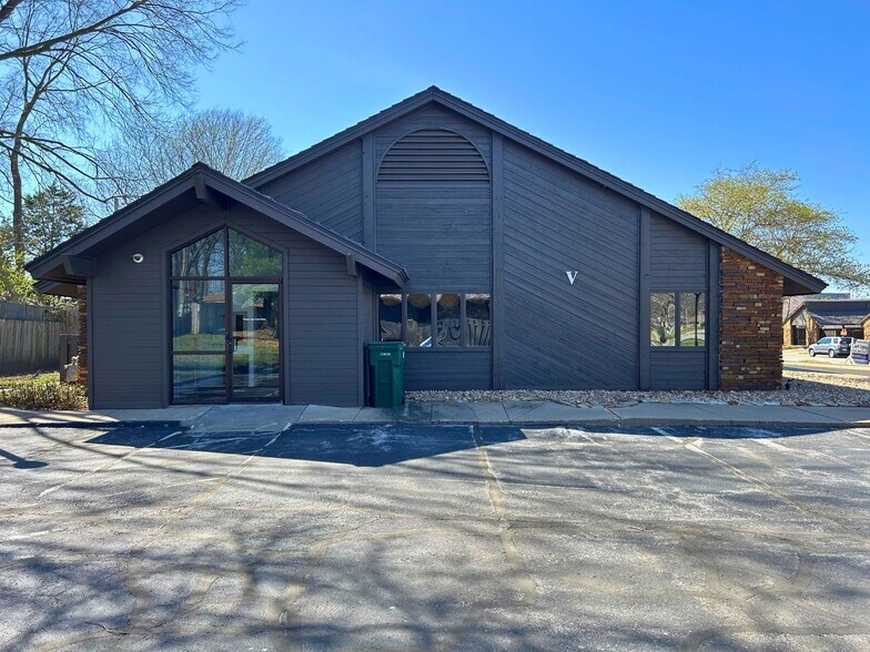 More Photos Of 1200 E Woodhurst Dr, Springfield Office For Lease