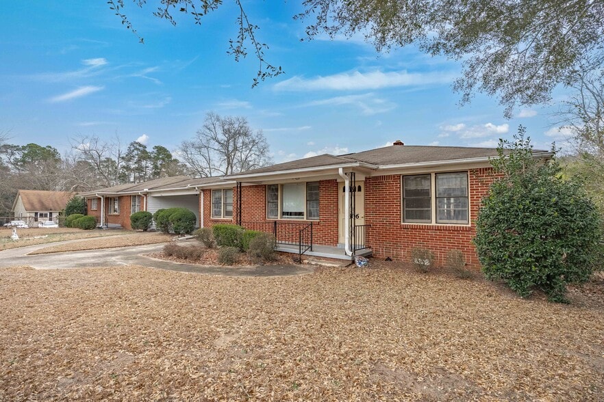 Primary Photo Of 2306 Forrest St, Cayce Assisted Living For Sale