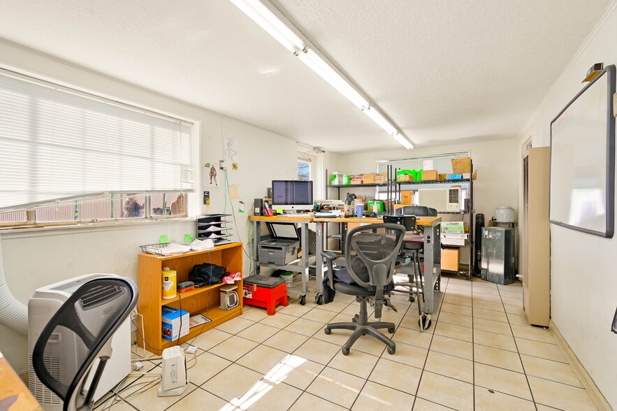 More Photos Of 1747 Jay St, Santa Fe Warehouse For Sale