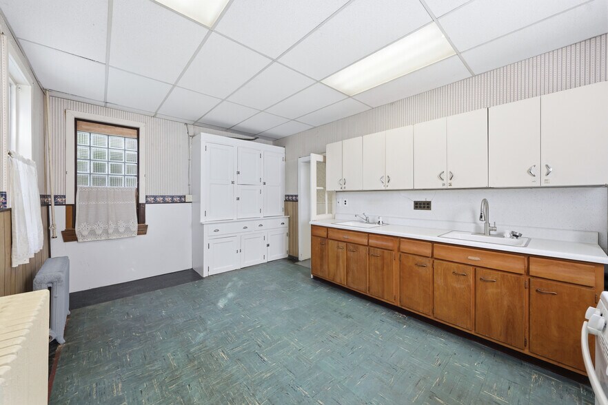 More Photos Of 4601 Almond st, Philadelphia Religious Facility For Sale