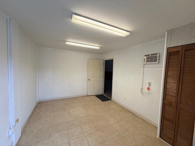 More Photos Of 1725 S Nova Rd, Daytona Beach Warehouse For Sale