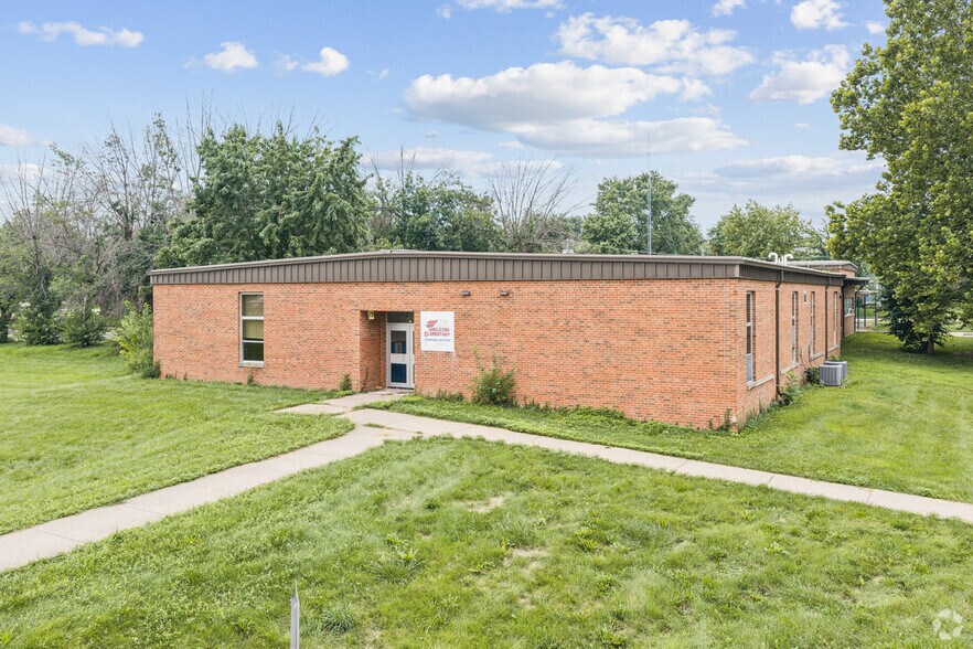 More Photos Of 111 W College Ave, Shelbina Schools For Sale