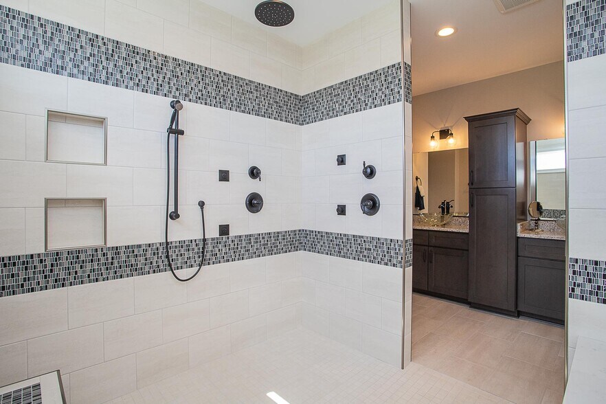 More Photos Of 243 Barrenridge rd, Staunton Specialty For Sale
