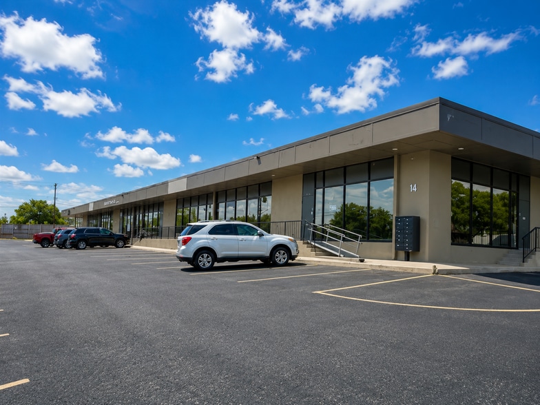 More Photos Of 8027-8058 Pinebrook Dr, San Antonio Storefront For Lease