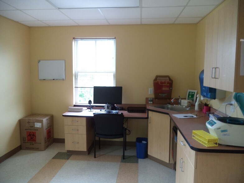 More Photos Of 17A Tatro Rd, Goffstown Healthcare For Sale