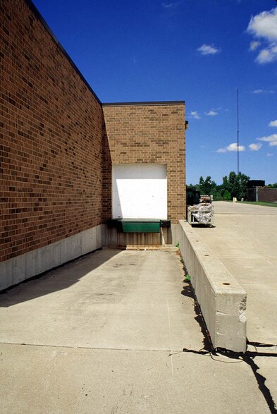 More Photos Of 9840 York Alpha Dr, North Royalton Warehouse For Lease