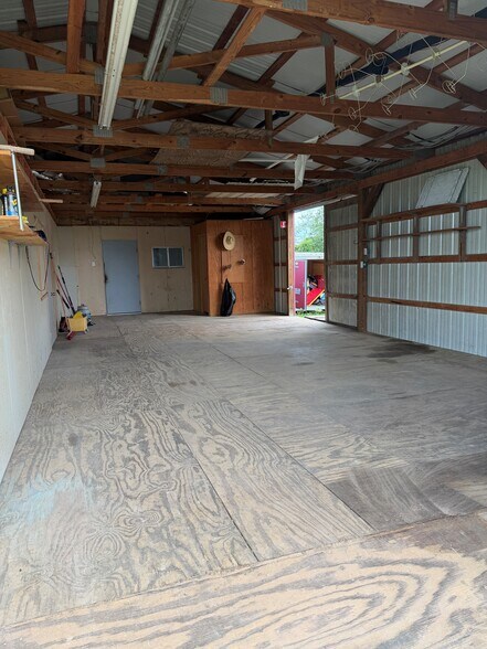 More Photos Of 10191 Bonner Rd, Pattison Specialty For Sale
