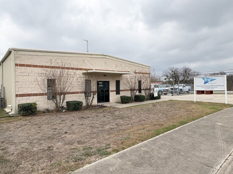 More Photos Of 13131 Lookout Run, San Antonio Warehouse For Lease