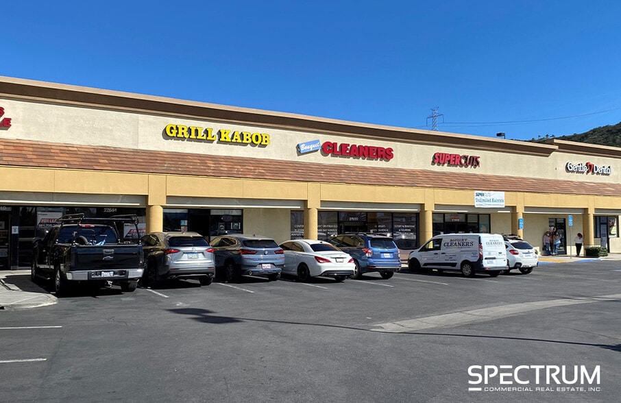 More Photos Of 27613-27677 Bouquet Canyon Rd, Saugus Unknown For Lease