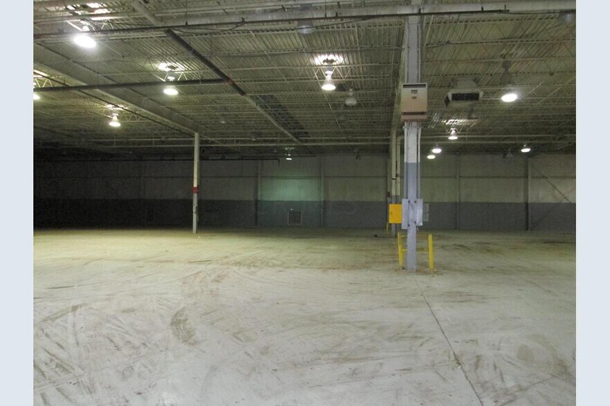 More Photos Of 17226 Industrial Hwy, Caldwell Warehouse For Sale