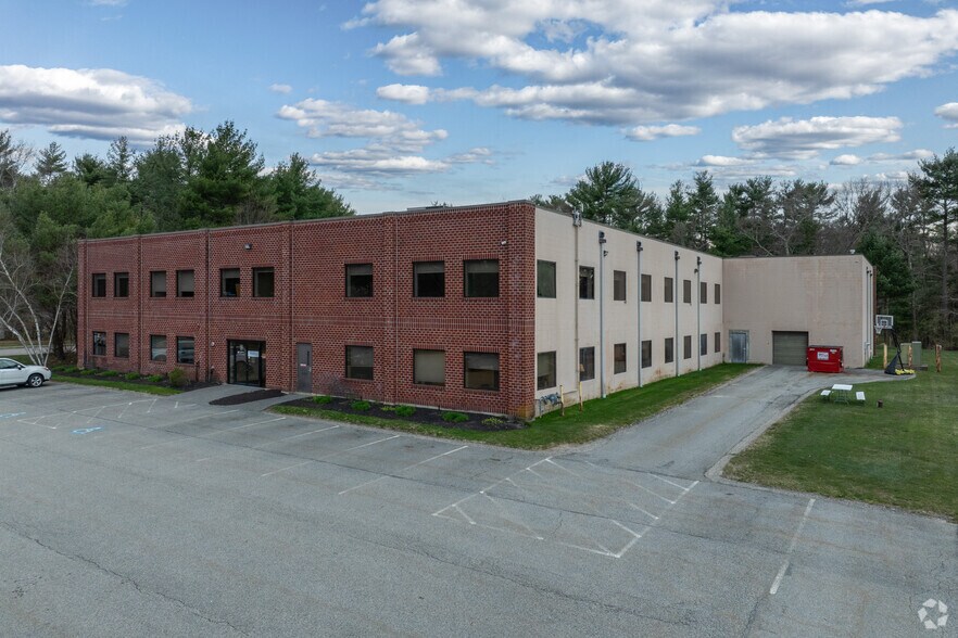 More Photos Of 20 Winter St, Pembroke Office For Sale
