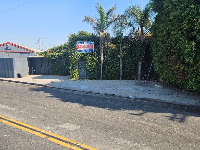 More Photos Of 7822 Salt Lake Ave, Cudahy Warehouse For Sale