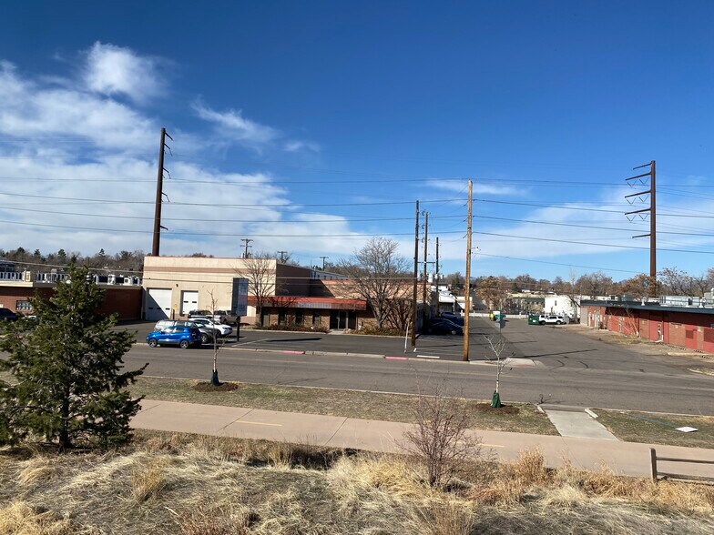More Photos Of 601 S Jason St, Denver Warehouse For Lease