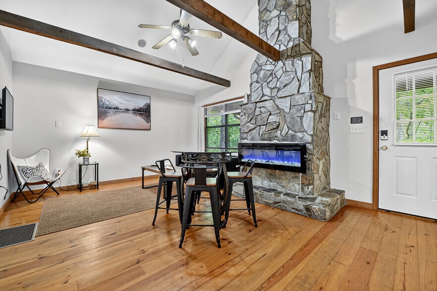 More Photos Of 77 Alpine Way, Blairsville Hotel For Sale