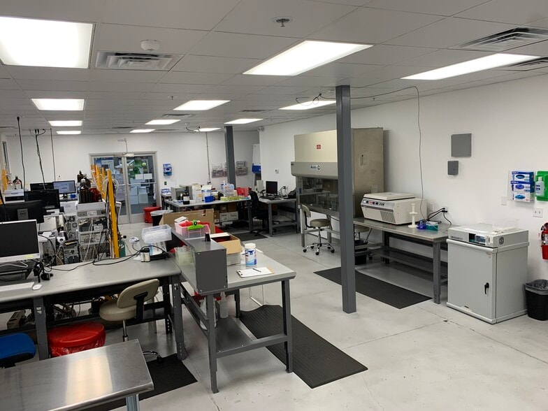 More Photos Of 8430 Juniper Creek Ln, San Diego Manufacturing For Sale