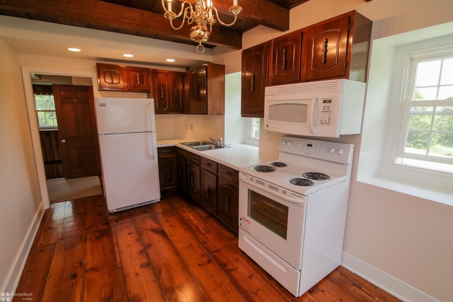 More Photos Of 3305 Municipal Dr, Whitehall Apartments For Sale