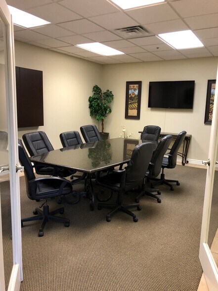 More Photos Of 41663 Date St, Murrieta Service For Lease